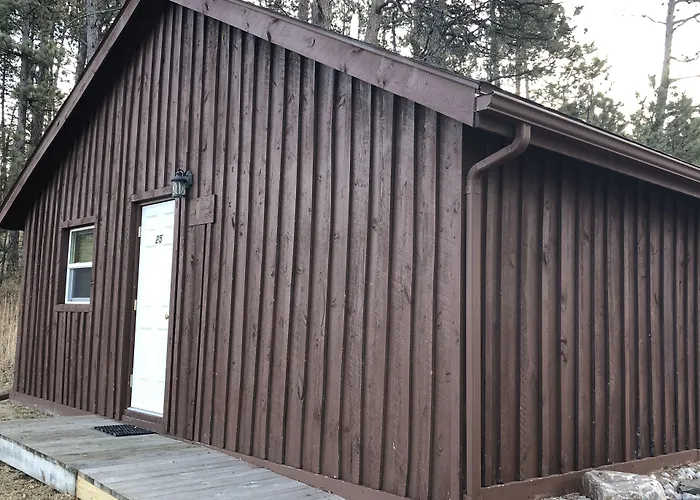 Rockerville Lodge & Cabins
